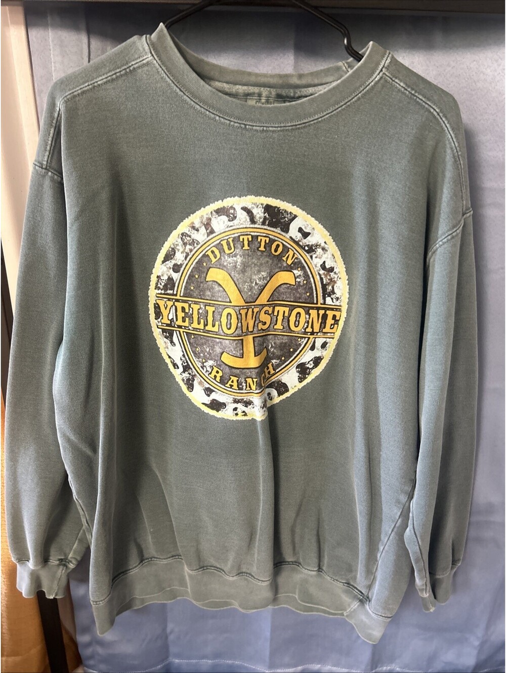 Yellowstone Dutton Ranch Large Comfort Colors Sweatshirt
